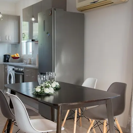 Avyssos Residents Aparthotel 3*