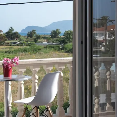 Avyssos Residents 3*