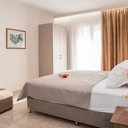 Avyssos Residents Aparthotel Kalamákion