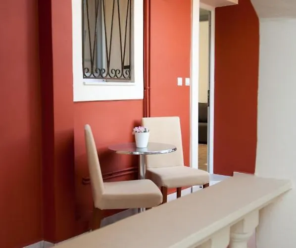 Hotel apartamentowy Avyssos Residents 3*