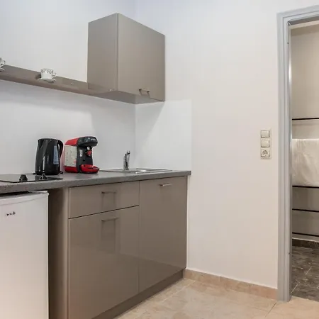 Avyssos Residents 3*