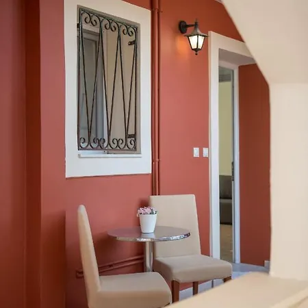 Avyssos Residents 3*