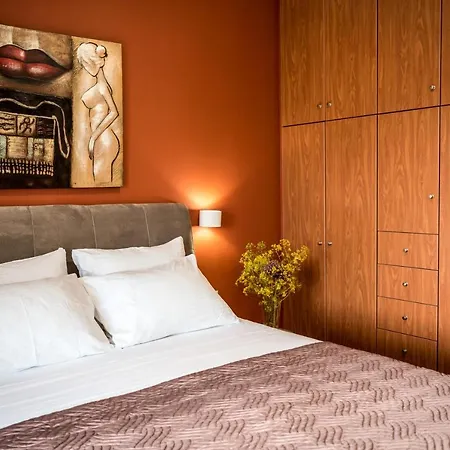 Avyssos Residents 3*