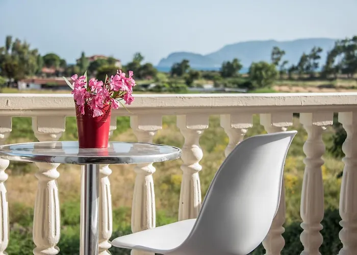 Avyssos Residents Aparthotel 3*