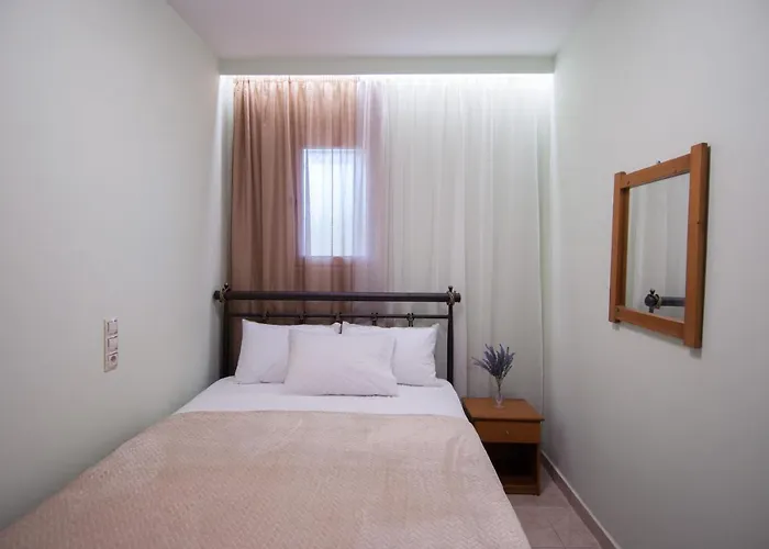 Avyssos Residents 3*