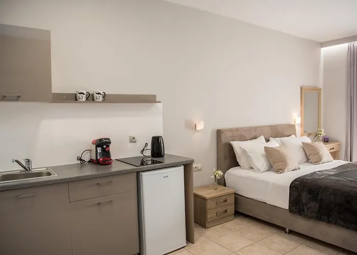 Aparthotel Avyssos Residents 3*
