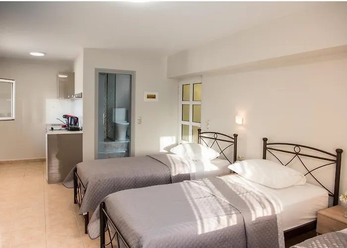 Aparthotel Avyssos Residents