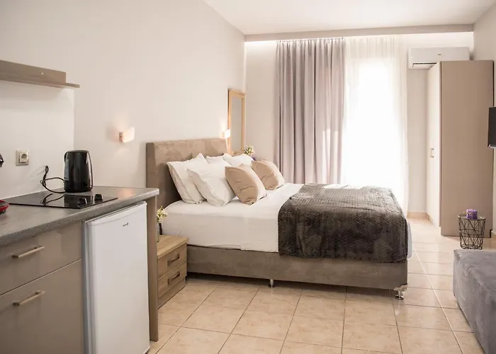 Avyssos Residents Aparthotel 3*