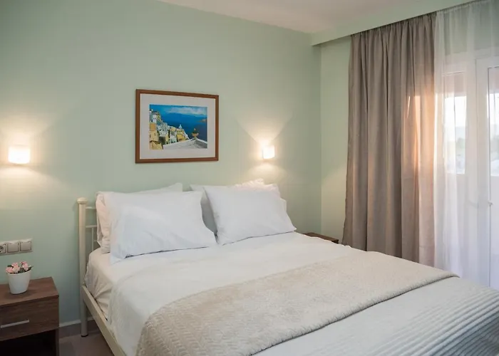 Avyssos Residents Aparthotel 3*